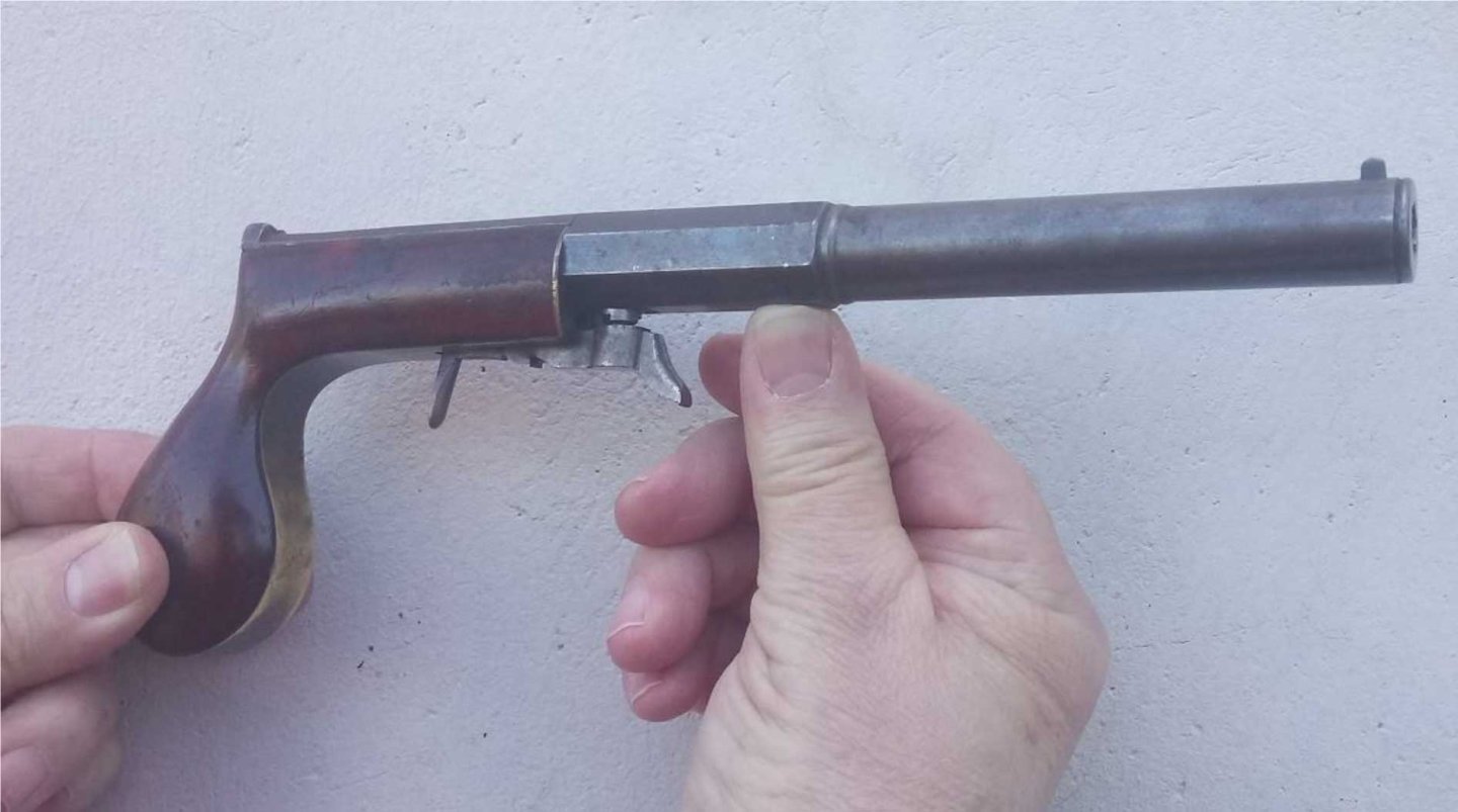 Pistolet Underhammer origine 1