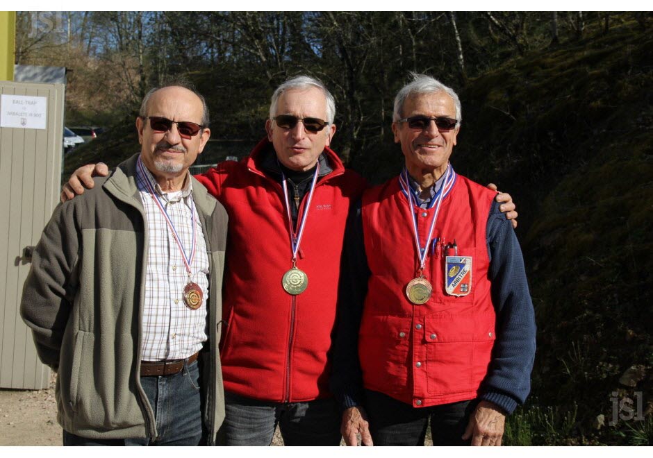 L'équipe de vétérans est championne de Bourgogne. Photo J.- Cl. P (CLP) Photo Jean-Claude PIERRAT