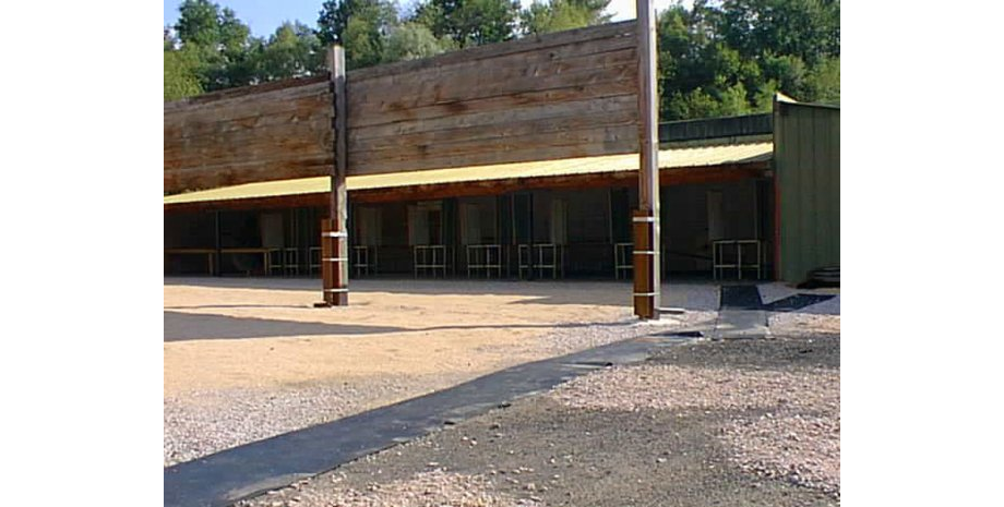 STC 71 Pas de Tir 25 mètres poste de tir (2004) &copy;Société de Tir du Creusot André KRZELJ