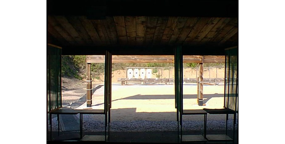 STC 71 Pas de tir 25 mètres ciblerie (2004) &copy;Société de Tir du Creusot André KRZELJ